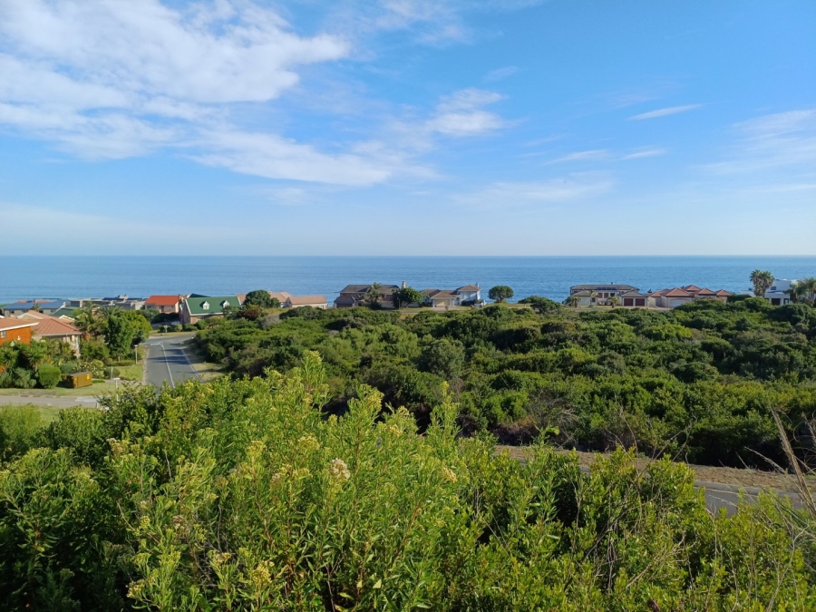  Bedroom Property for Sale in Outeniqua Strand Western Cape